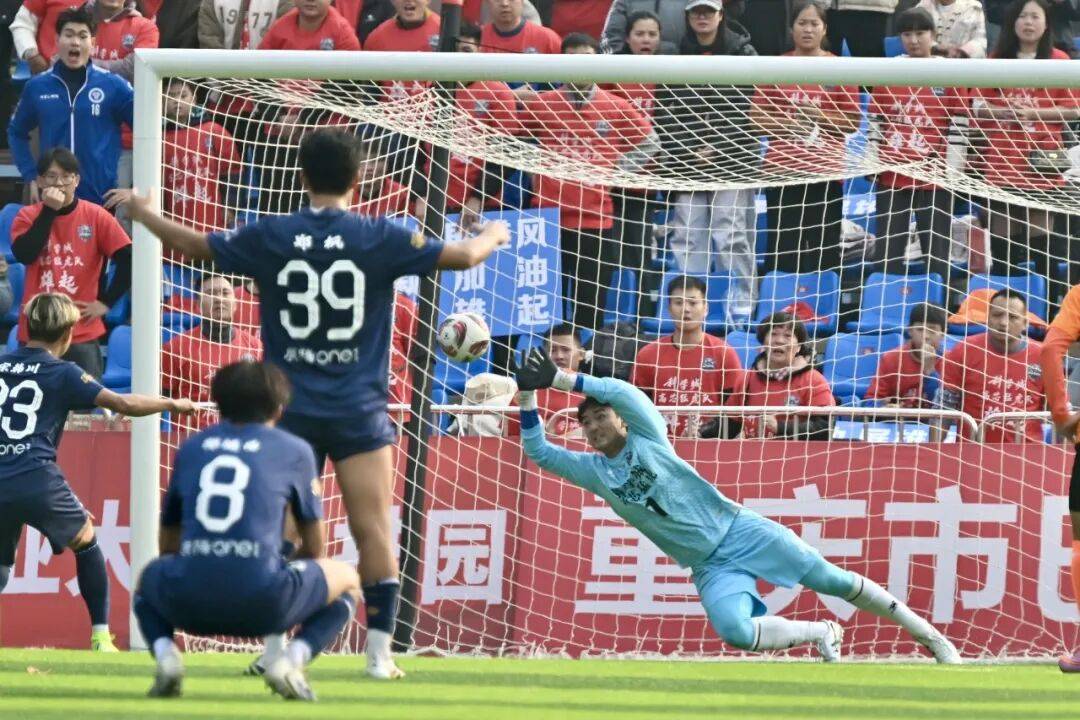 aiyouxi-主场坚守不失一球，客队遭遇惨败(主场失利)