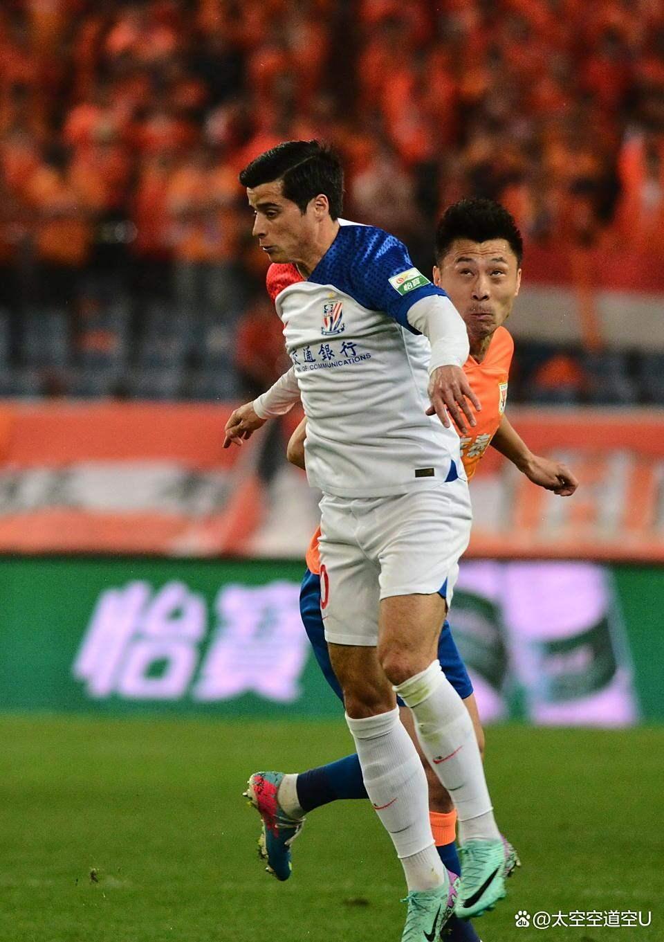 申花客场惨败恒大，争冠形势越发严峻的简单介绍